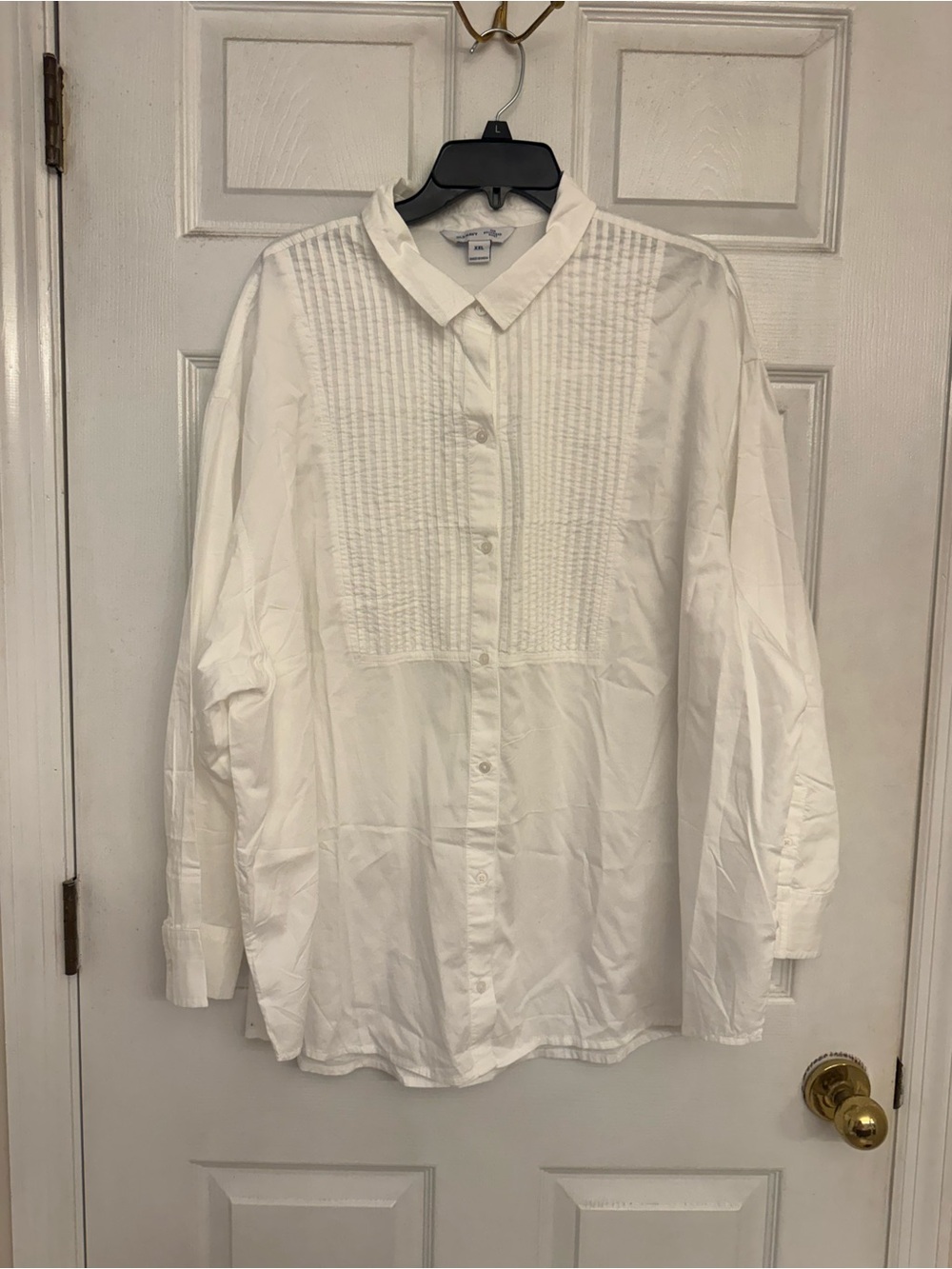 Old Navy White Pleated Front Button-Down Shirt